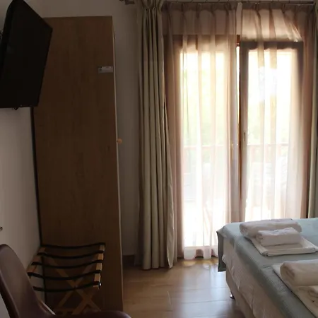 Lägenhetshotell Edem Haven Luxury Skála Foúrkas